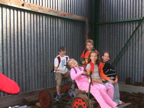 img009.jpg