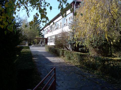 img003.jpg