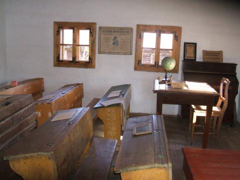 img005.jpg