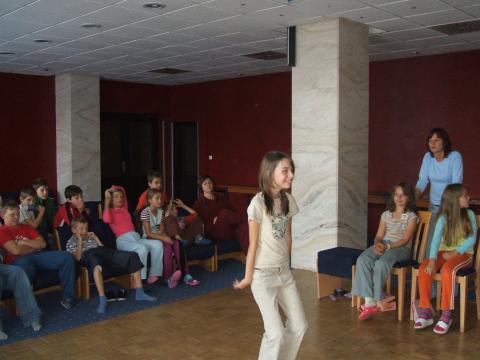 img035.jpg