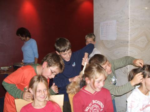 img042.jpg